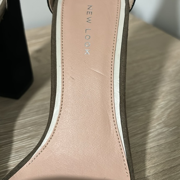 New Look Suede Open Toe Two Tone Block Heeled Sandal In Khaki Green Size 6 - Picture 7 of 7